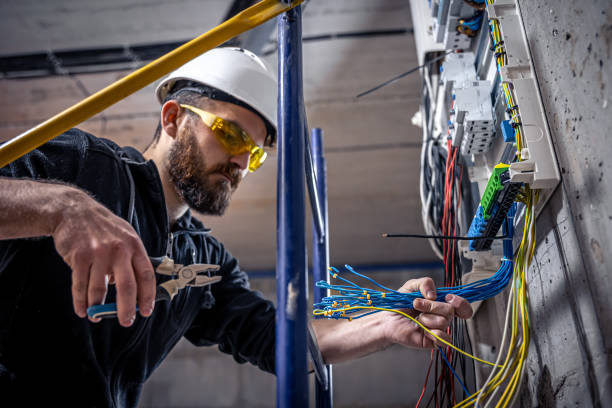 Electrical Outlet Repair in Lordstown, OH